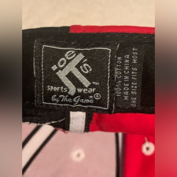 Indiana University Hoosiers Red & Black hat - Picture 7 of 7